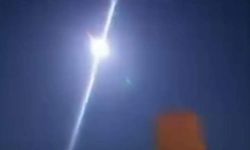 الأنواء الجوية: الضوء الذي شوهد أمس بمناطق في العراق ناتج عن احتراق نيزك في الغلاف الجوي